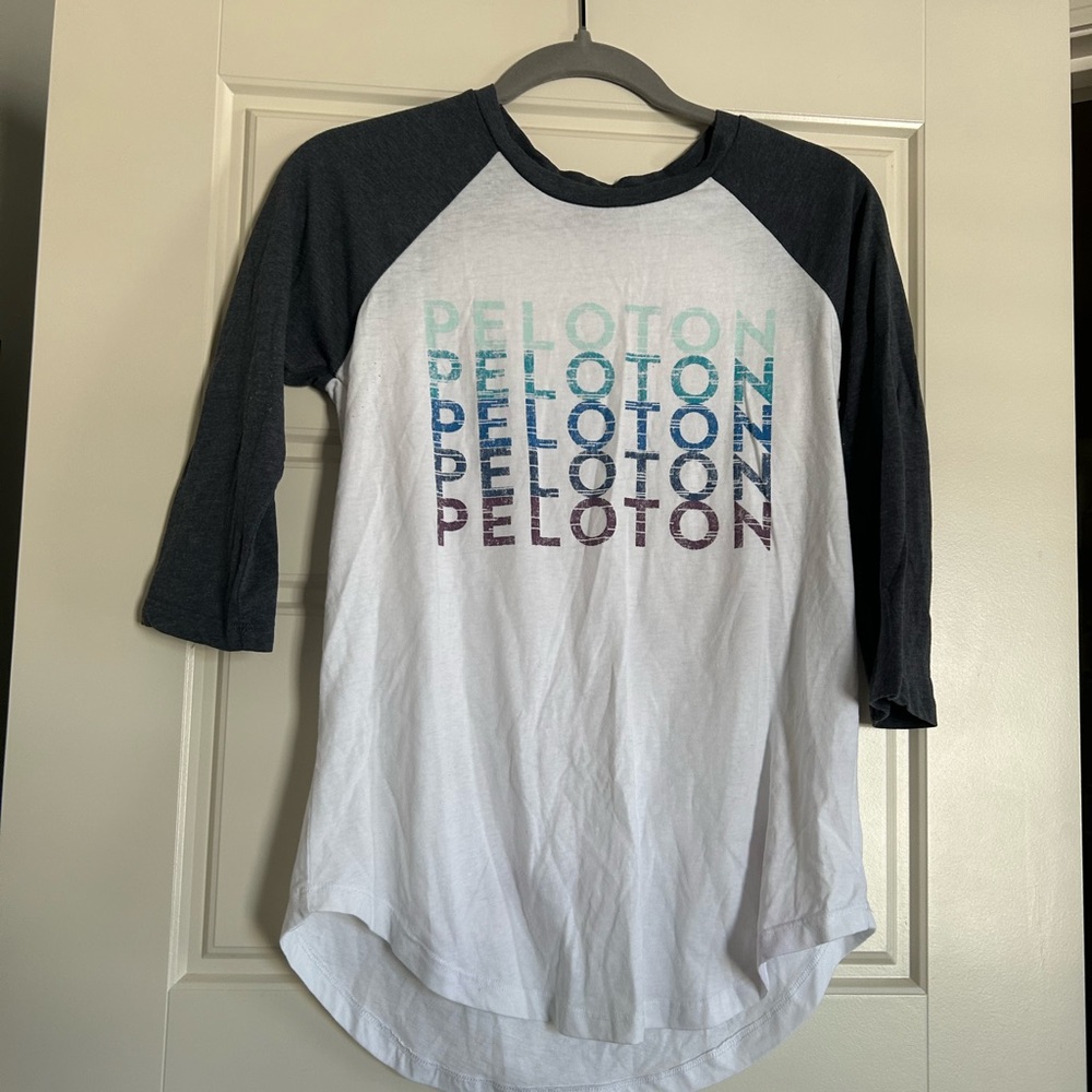 Peloton 3/4 sleeve shirt